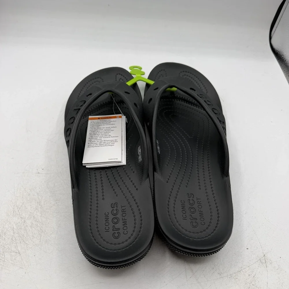 Crocs Baya II Flip Flops Mens 10 Womens 12 Black Thong Sandals 208192-001 NWT